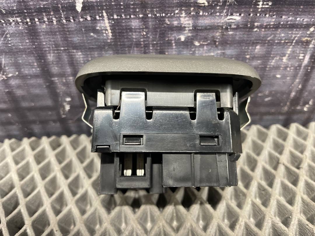 Кнопка стеклоподъемника, 550 рублей, Красноярск