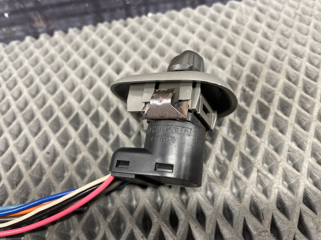 Кнопка регулировки зеркал, 1610 рублей, Красноярск