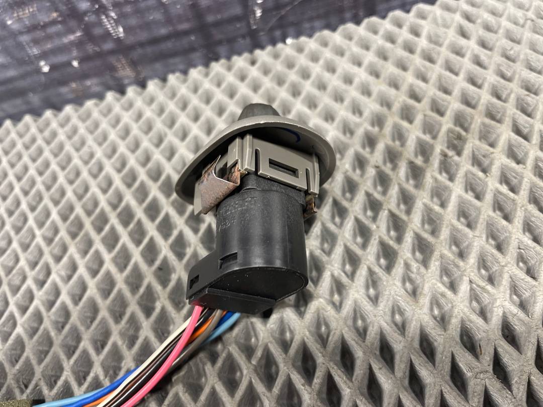 Кнопка регулировки зеркал, 1610 рублей, Красноярск