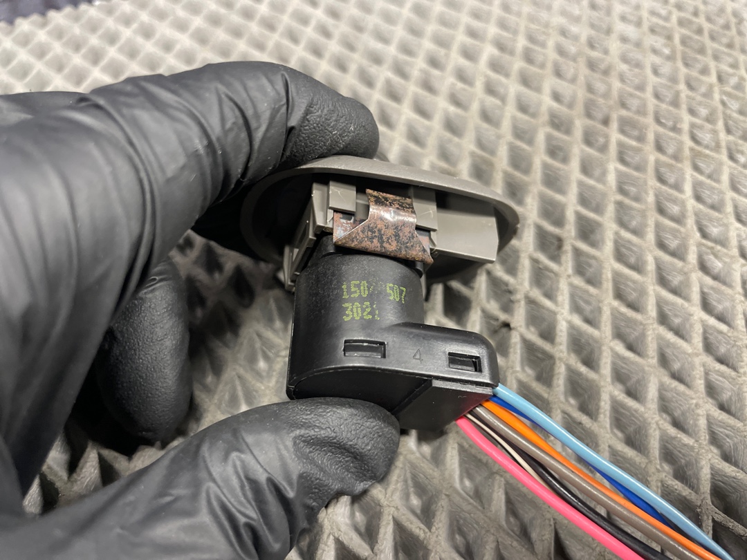 Кнопка регулировки зеркал, 1610 рублей, Красноярск