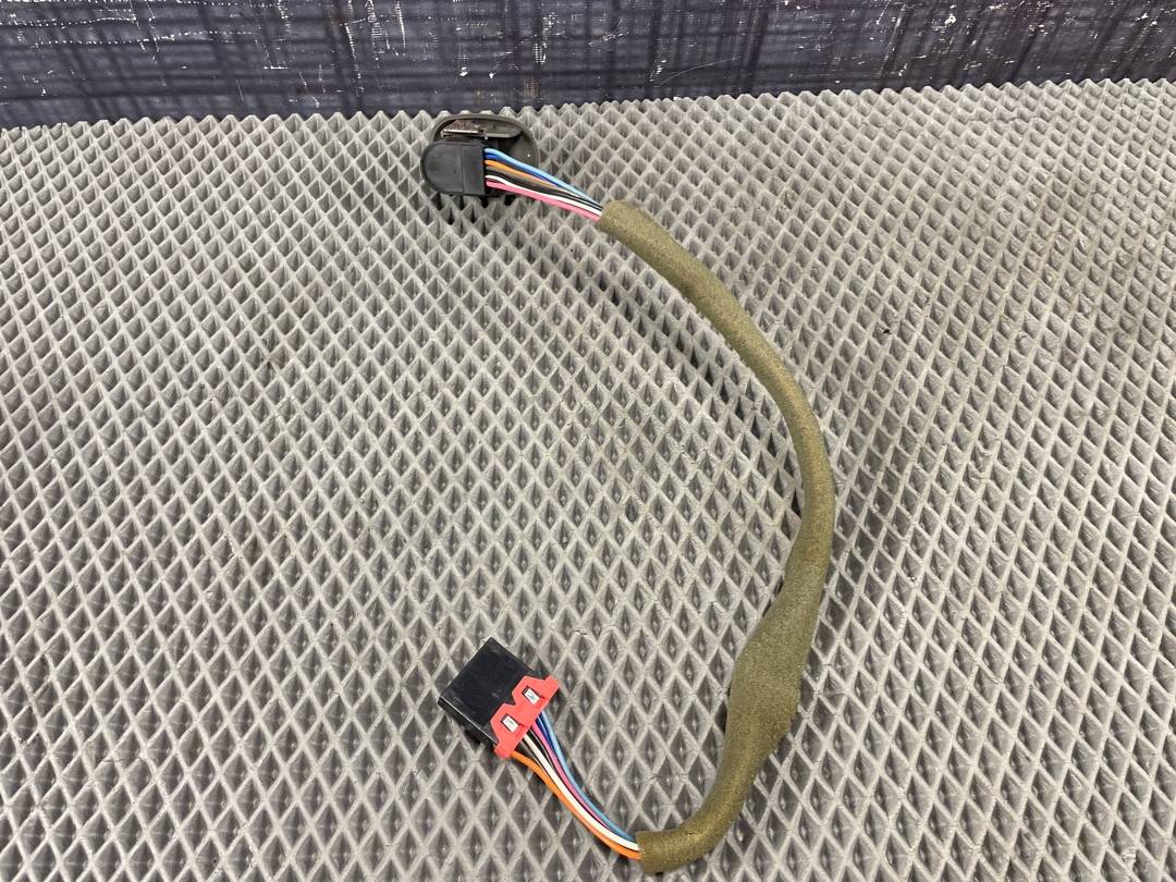 Кнопка регулировки зеркал, 1610 рублей, Красноярск