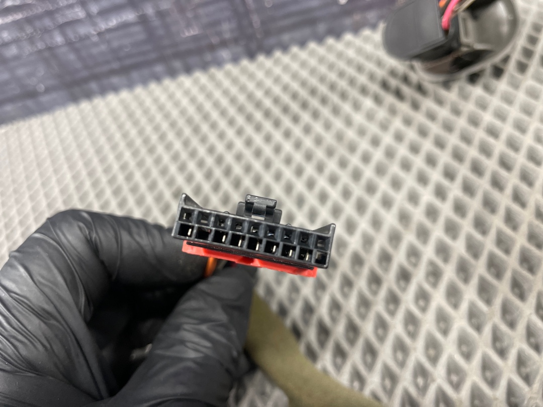 Кнопка регулировки зеркал, 1610 рублей, Красноярск