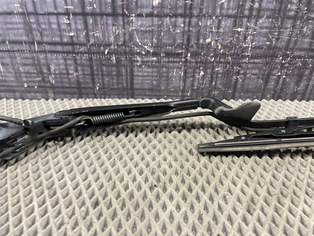 Дворник, 1600 рублей, Красноярск