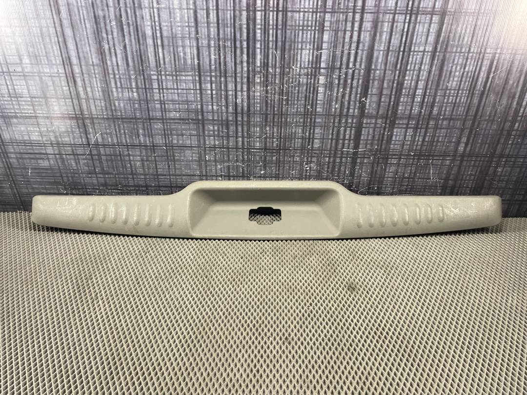 Пластик багажника, 1040 рублей, Красноярск