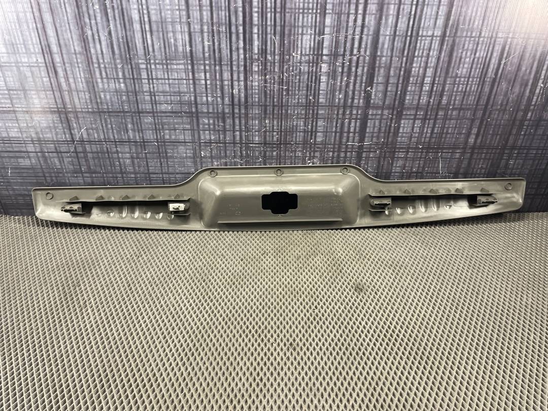 Пластик багажника, 1040 рублей, Красноярск