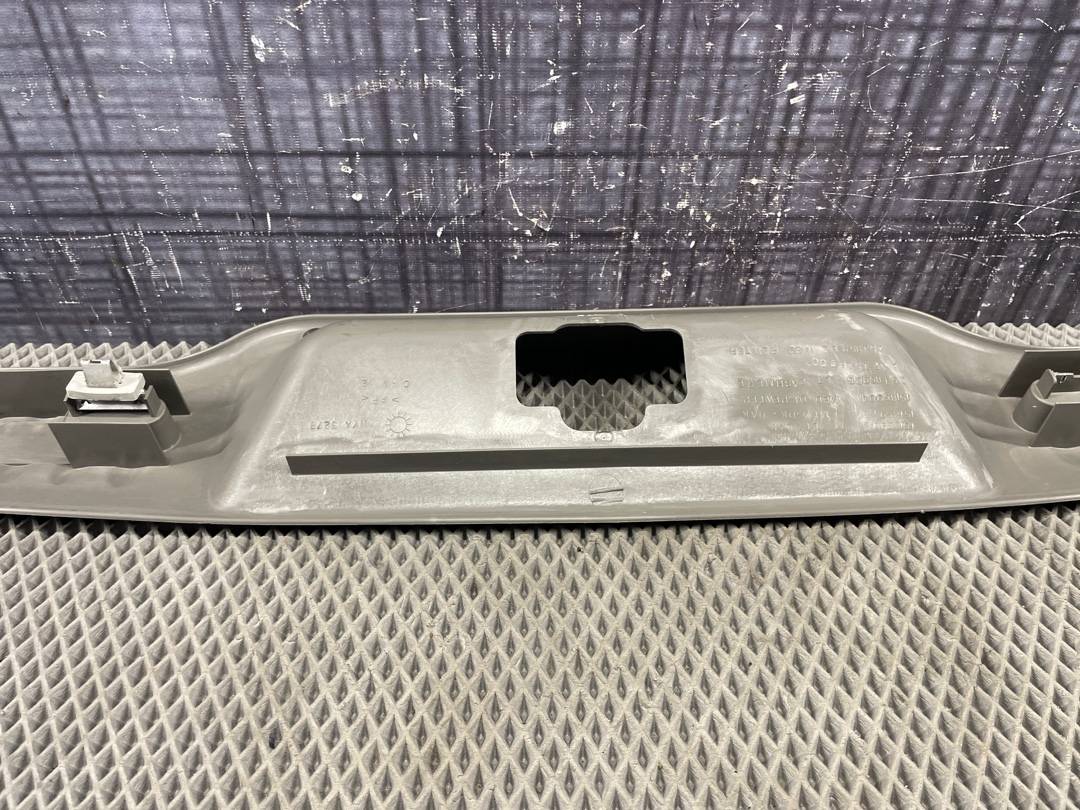 Пластик багажника, 1040 рублей, Красноярск