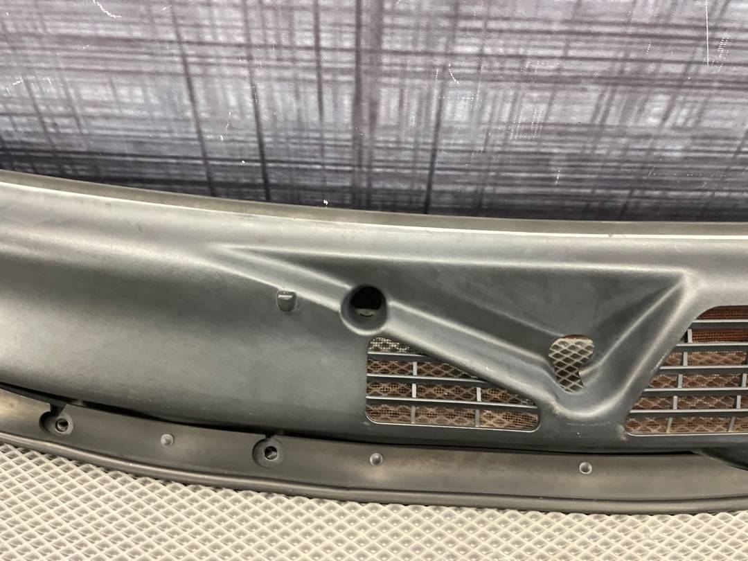 Решетка под лобовое стекло, 2000 рублей, Красноярск