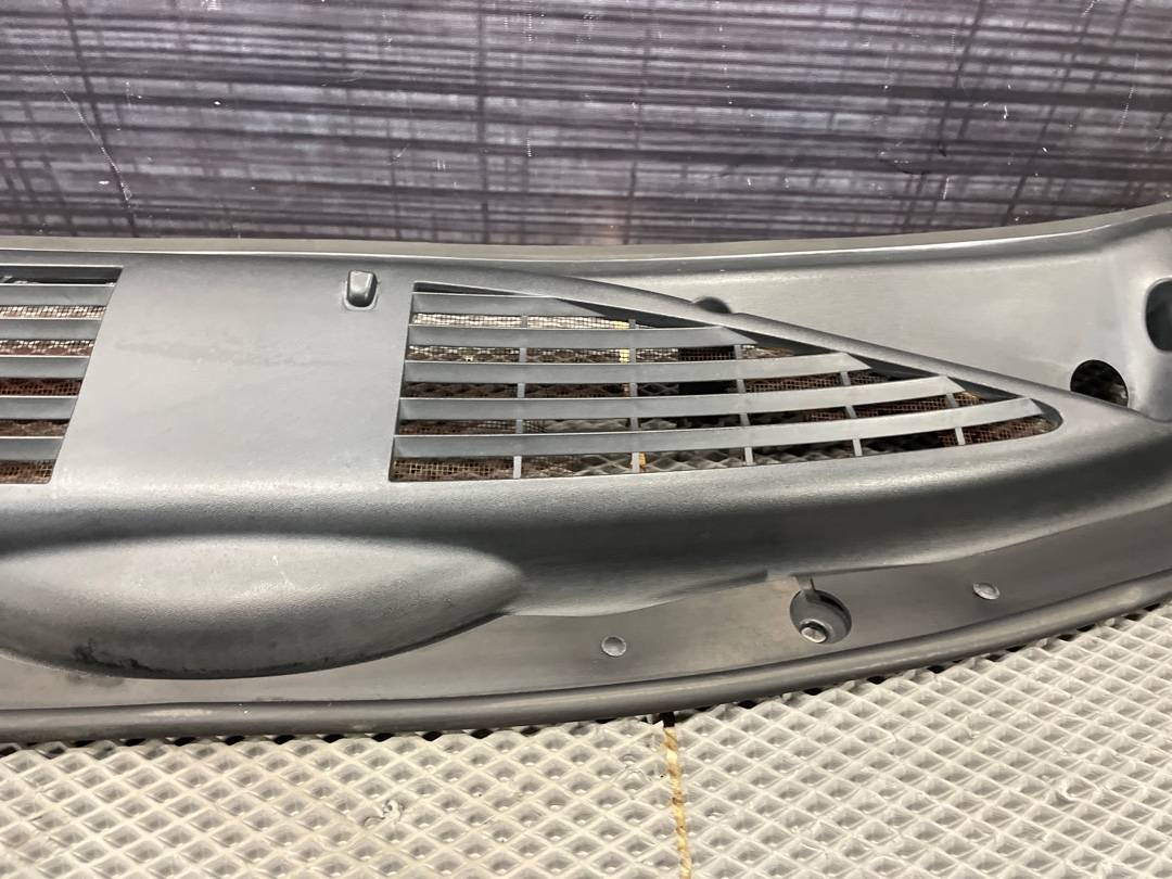 Решетка под лобовое стекло, 2000 рублей, Красноярск