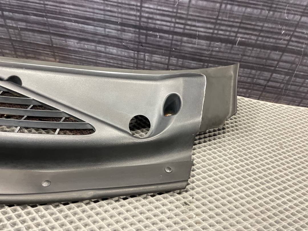 Решетка под лобовое стекло, 2000 рублей, Красноярск