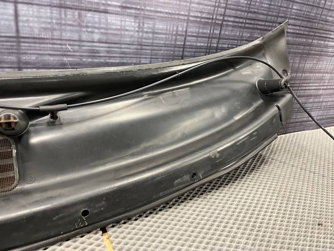 Решетка под лобовое стекло, 2000 рублей, Красноярск