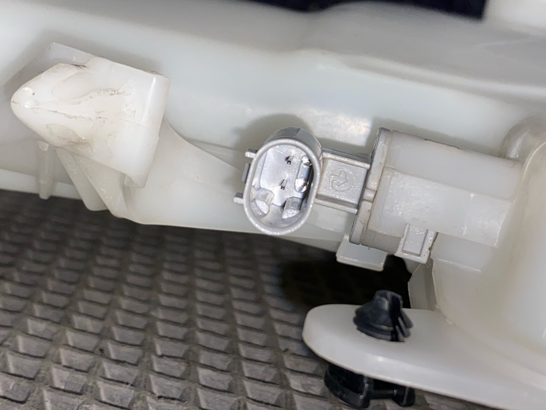 Бачок омывателя, 1134 рублей, Красноярск