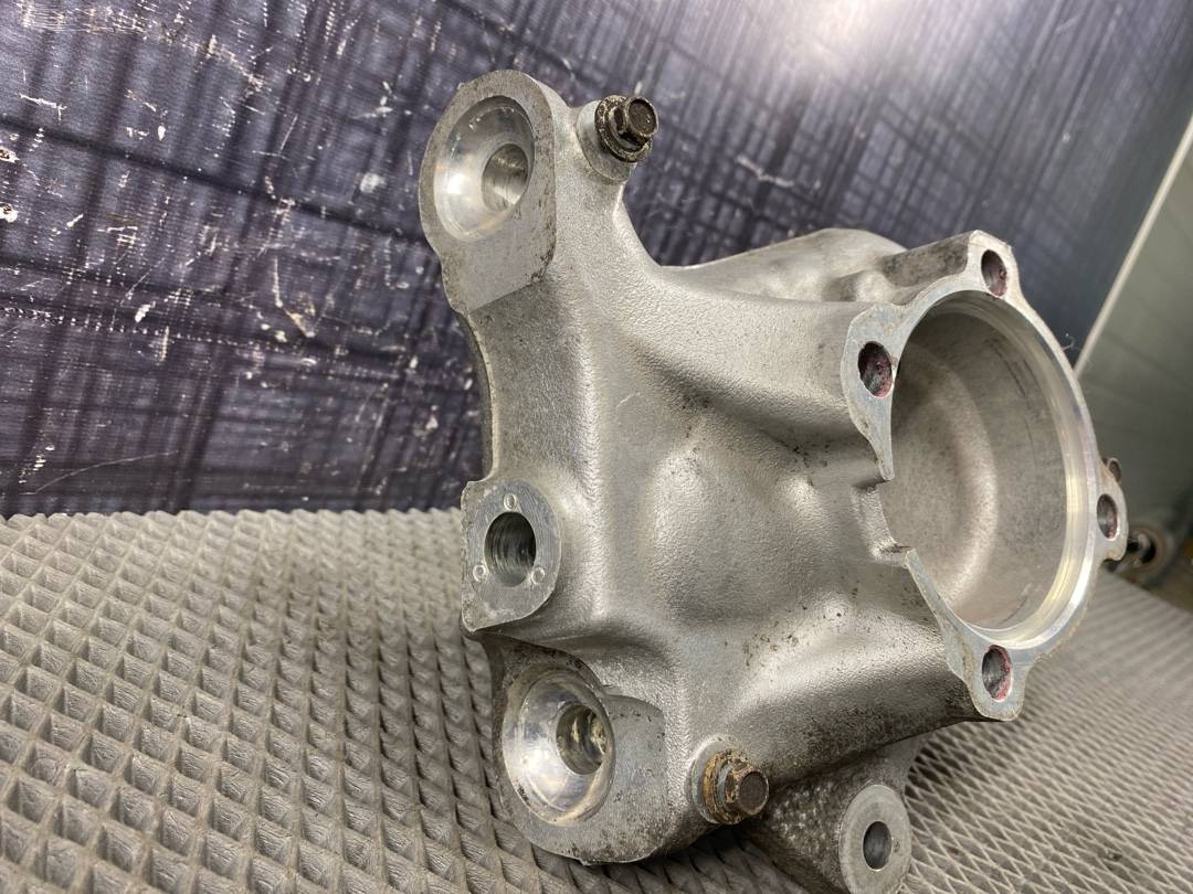 Поворотный кулак, 870 рублей, Красноярск