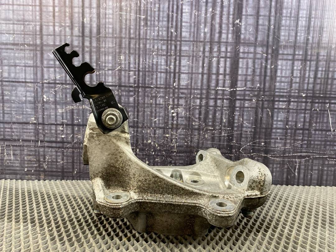 Поворотный кулак, 870 рублей, Красноярск