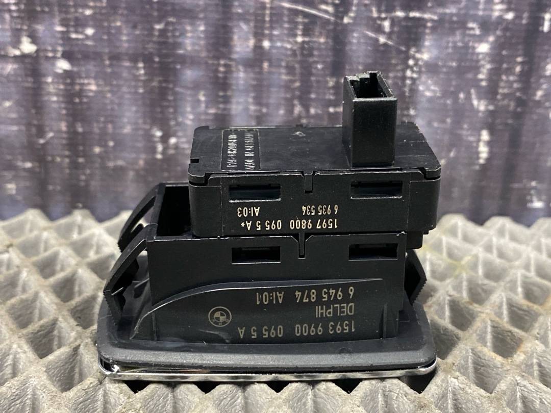 Кнопка стеклоподъемника, 330 рублей, Красноярск