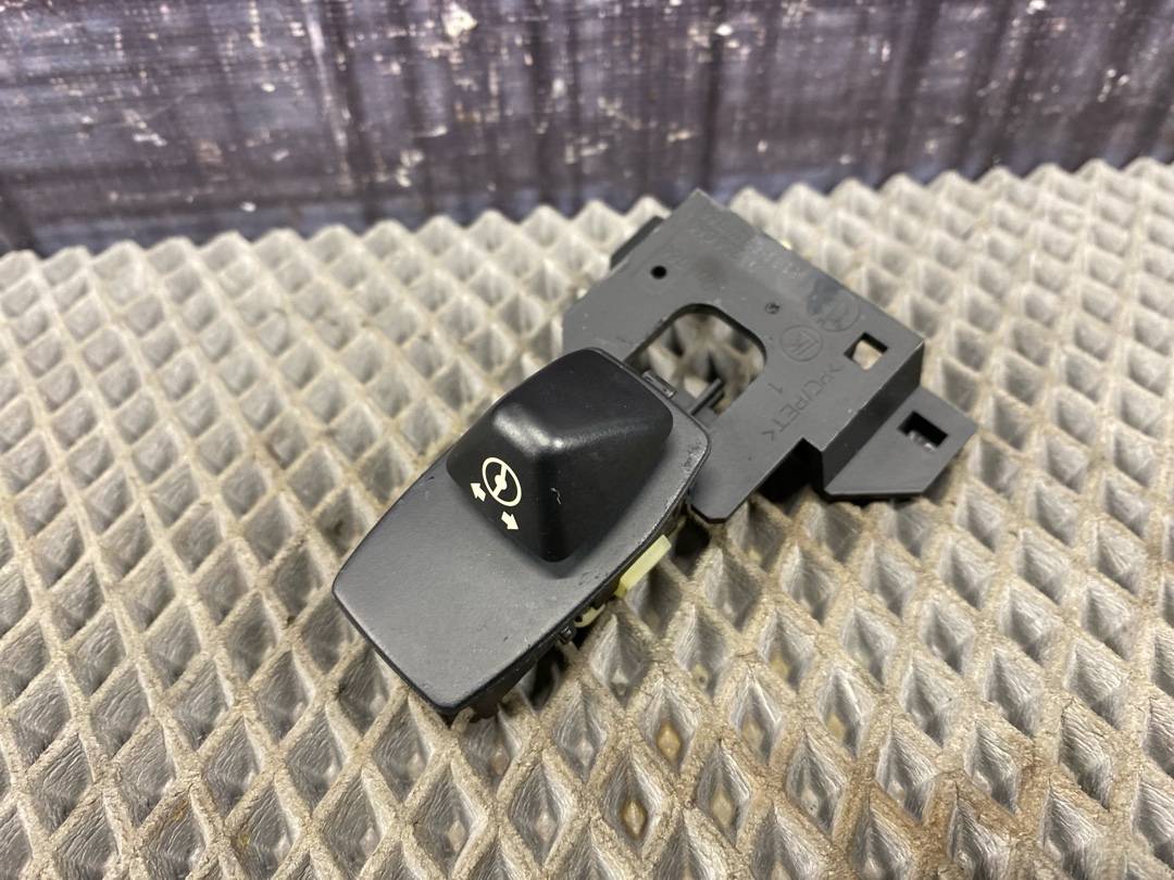 Подрулевой переключатель, 312 рублей, Красноярск