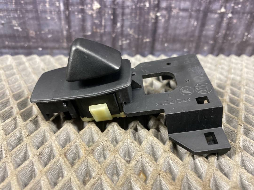 Подрулевой переключатель, 312 рублей, Красноярск