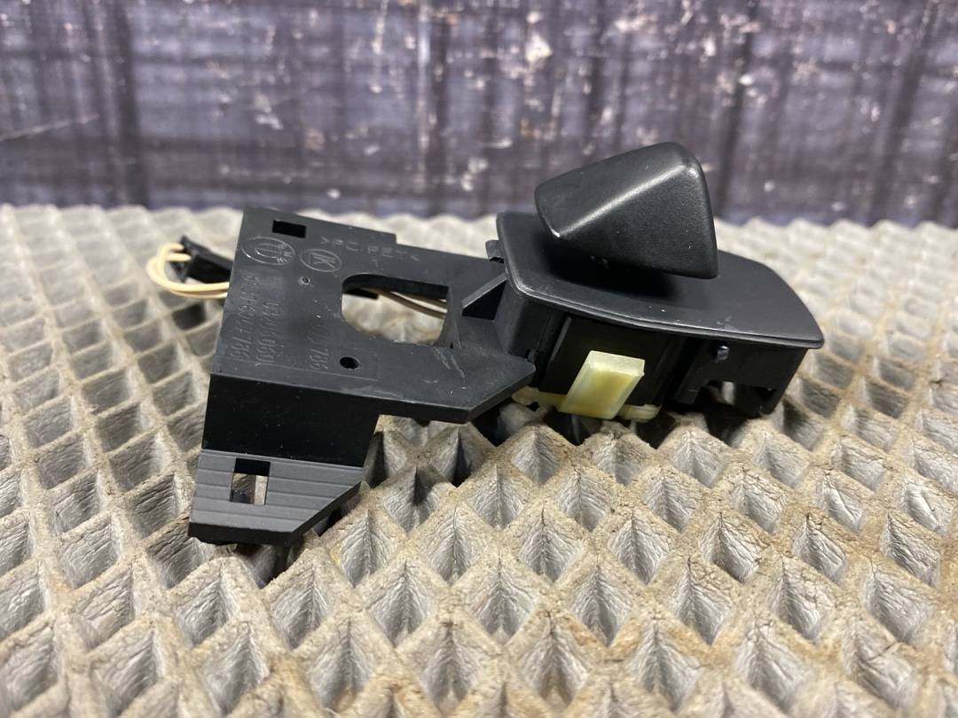 Подрулевой переключатель, 312 рублей, Красноярск