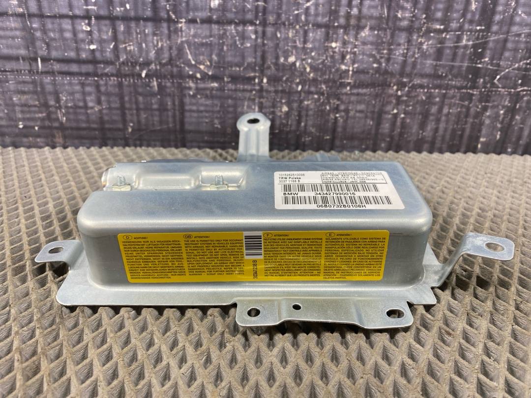 Подушка безопасности, 1056 рублей, Красноярск