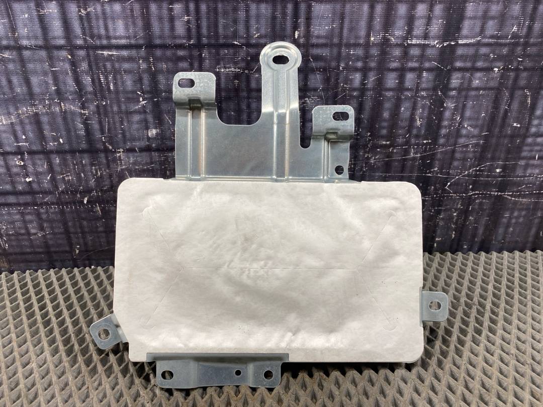 Подушка безопасности, 1056 рублей, Красноярск