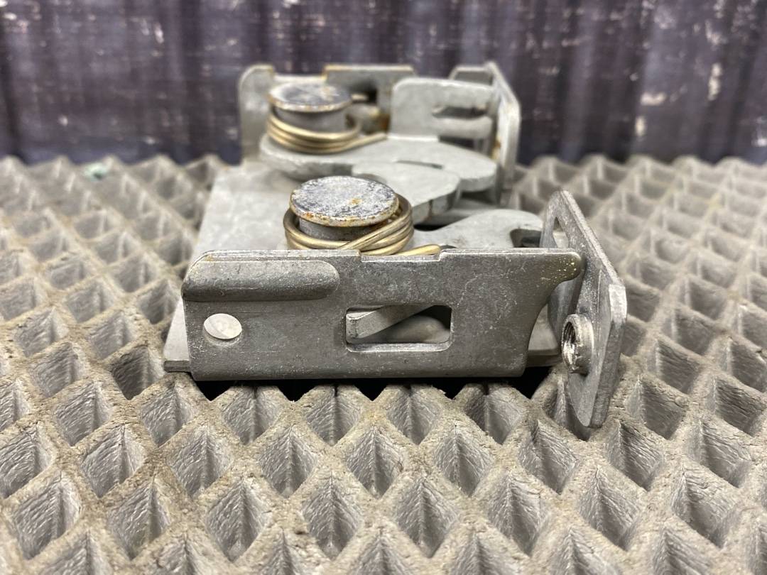 Замок капота, 708 рублей, Красноярск