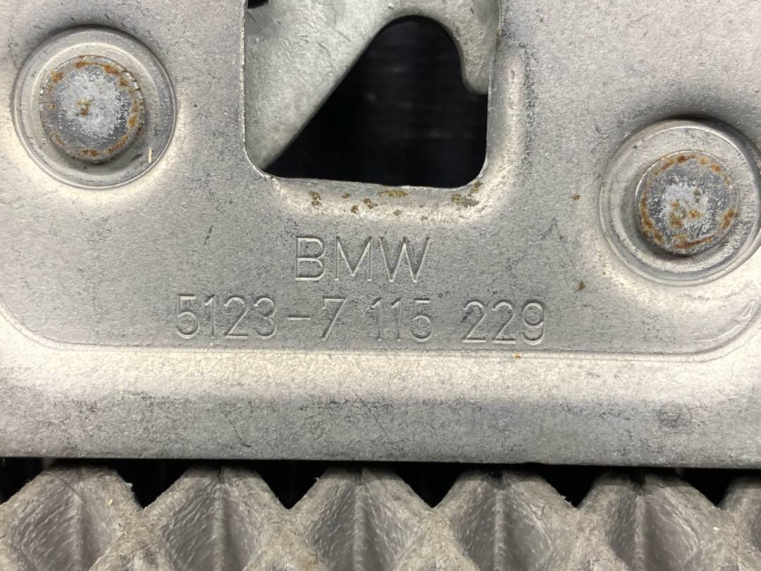 Замок капота, 708 рублей, Красноярск