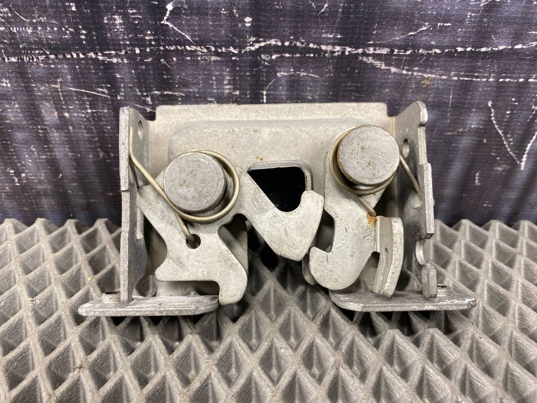 Замок капота, 708 рублей, Красноярск