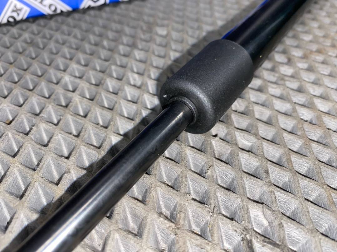 Амортизатор багажника, 970 рублей, Красноярск