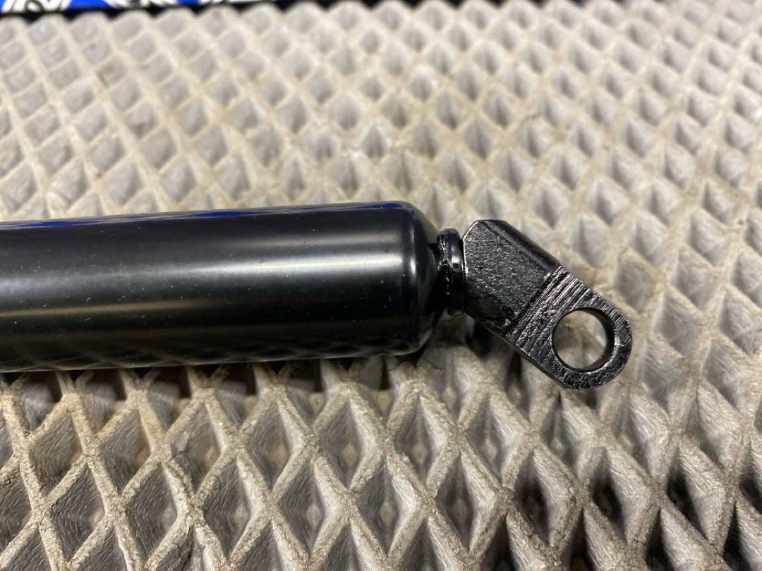 Амортизатор багажника, 970 рублей, Красноярск