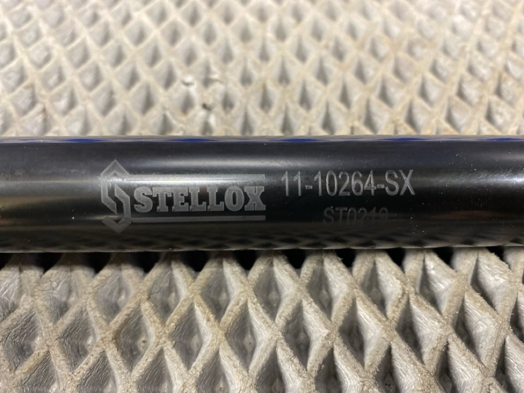 Амортизатор багажника, 970 рублей, Красноярск