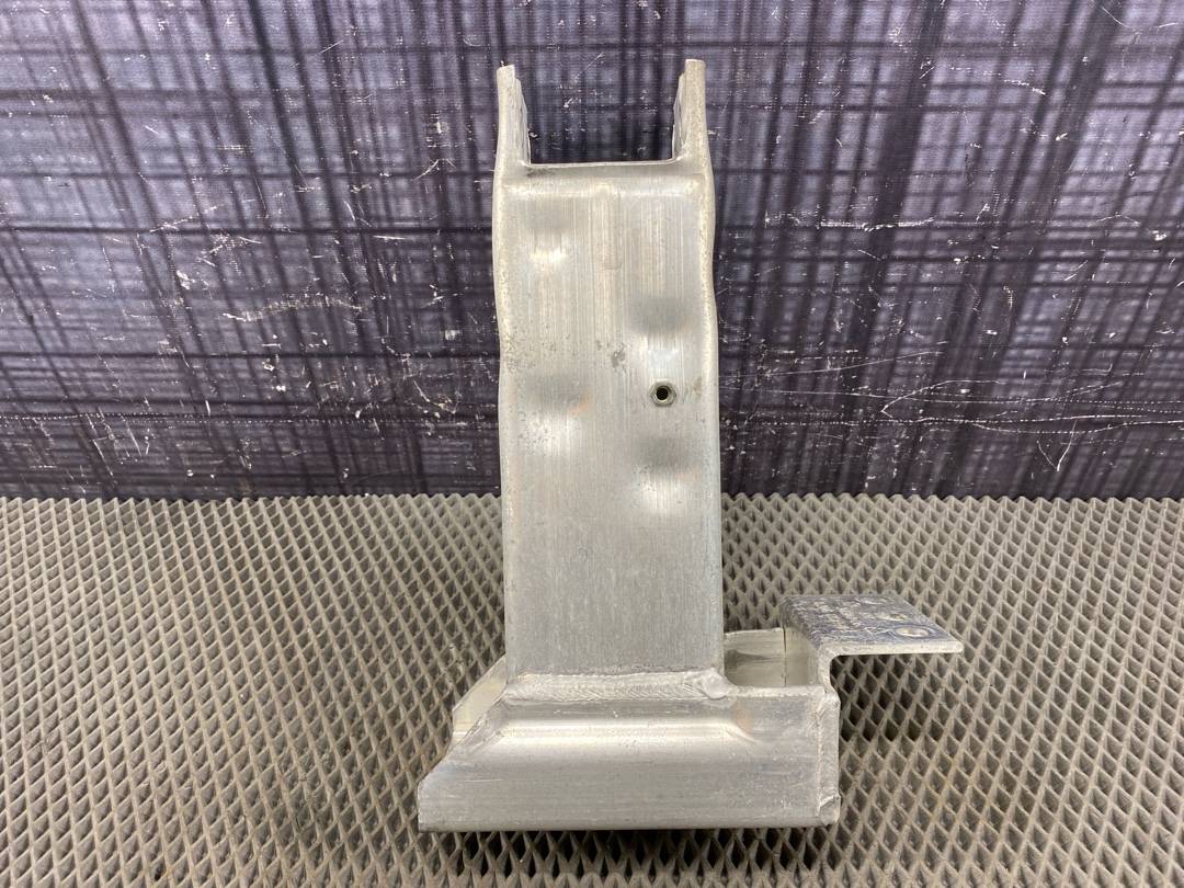 Кронштейн усилителя бампера, 1080 рублей, Красноярск