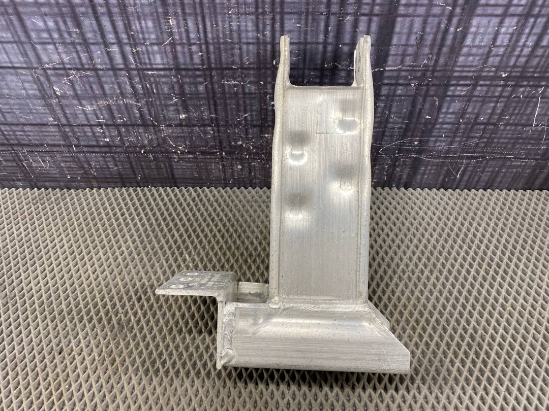 Кронштейн усилителя бампера, 1080 рублей, Красноярск