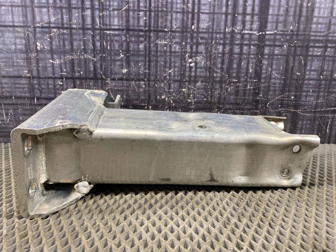 Кронштейн усилителя бампера, 1080 рублей, Красноярск