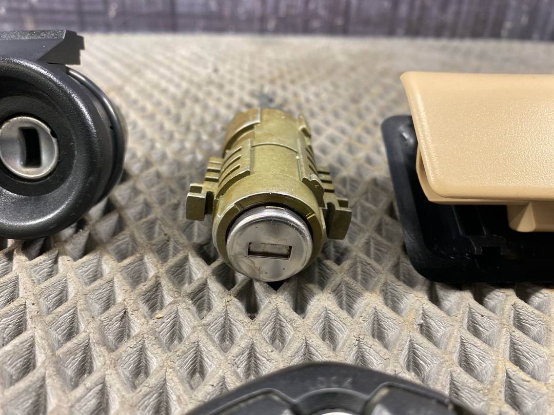 Комплект замков с ключом, 3078 рублей, Красноярск