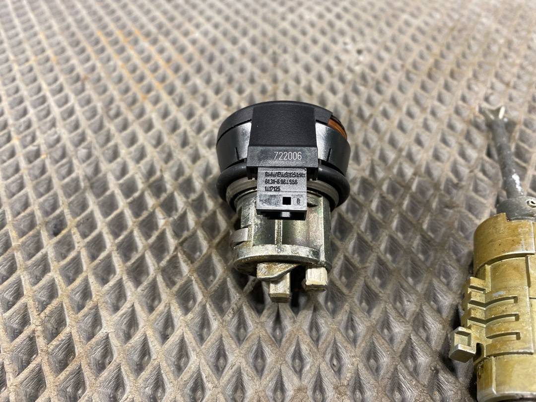 Комплект замков с ключом, 3078 рублей, Красноярск