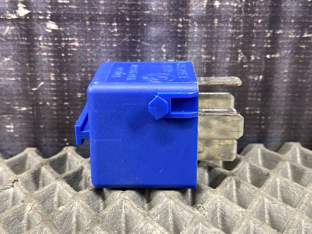 Реле, 306 рублей, Красноярск