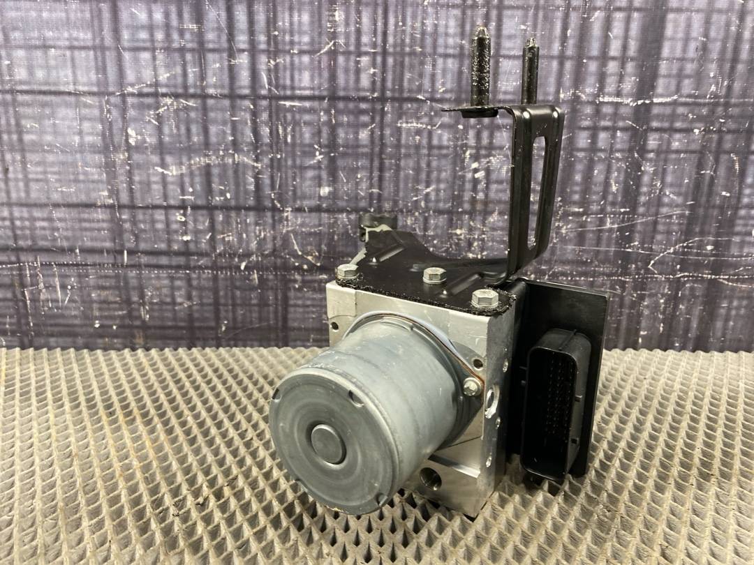 Блок ABS, 3876 рублей, Красноярск