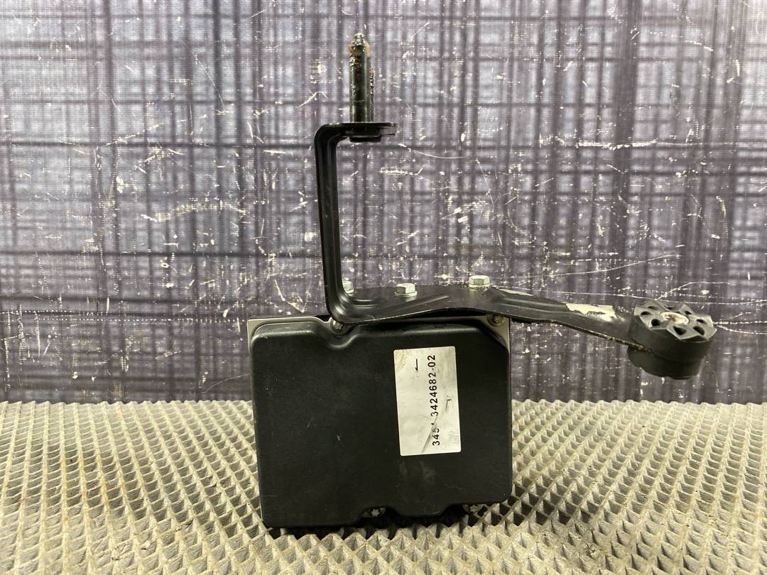 Блок ABS, 3876 рублей, Красноярск