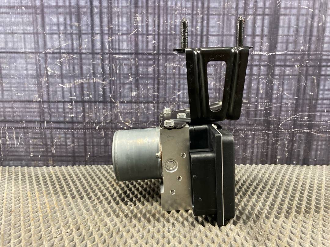 Блок ABS, 3876 рублей, Красноярск