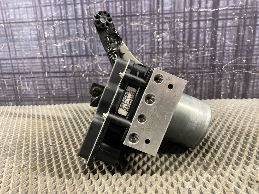 Блок ABS, 3876 рублей, Красноярск