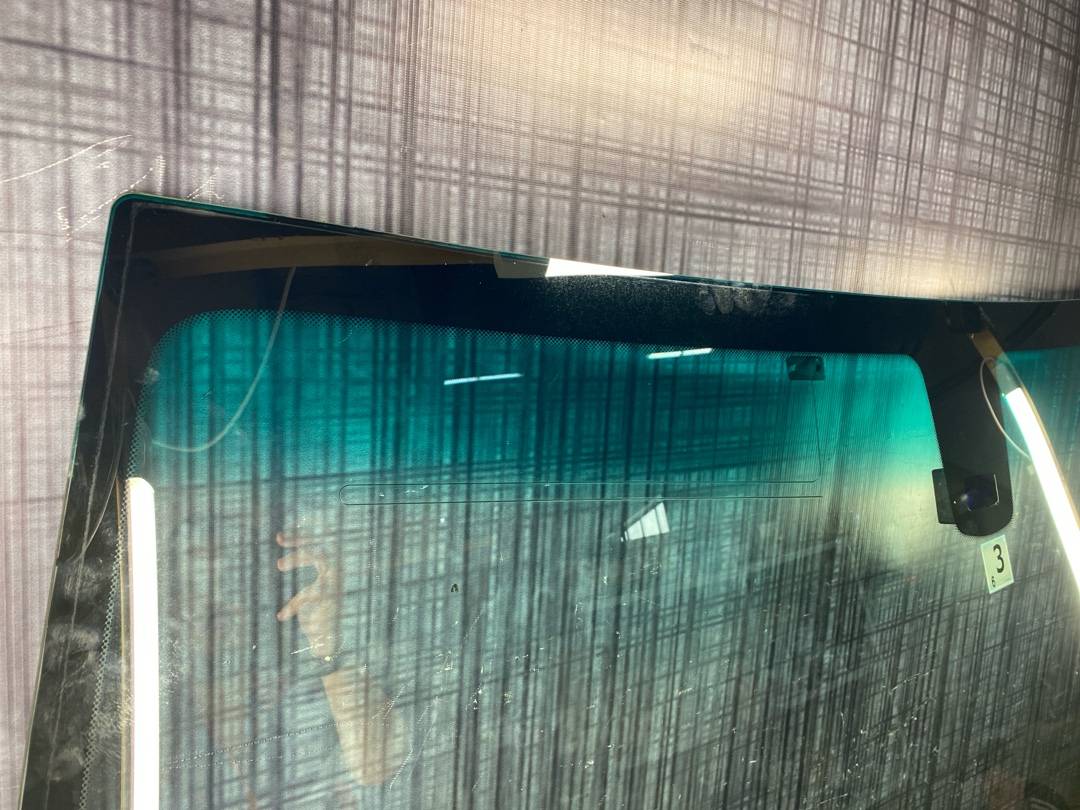 Стекло лобовое, 7392 рублей, Красноярск