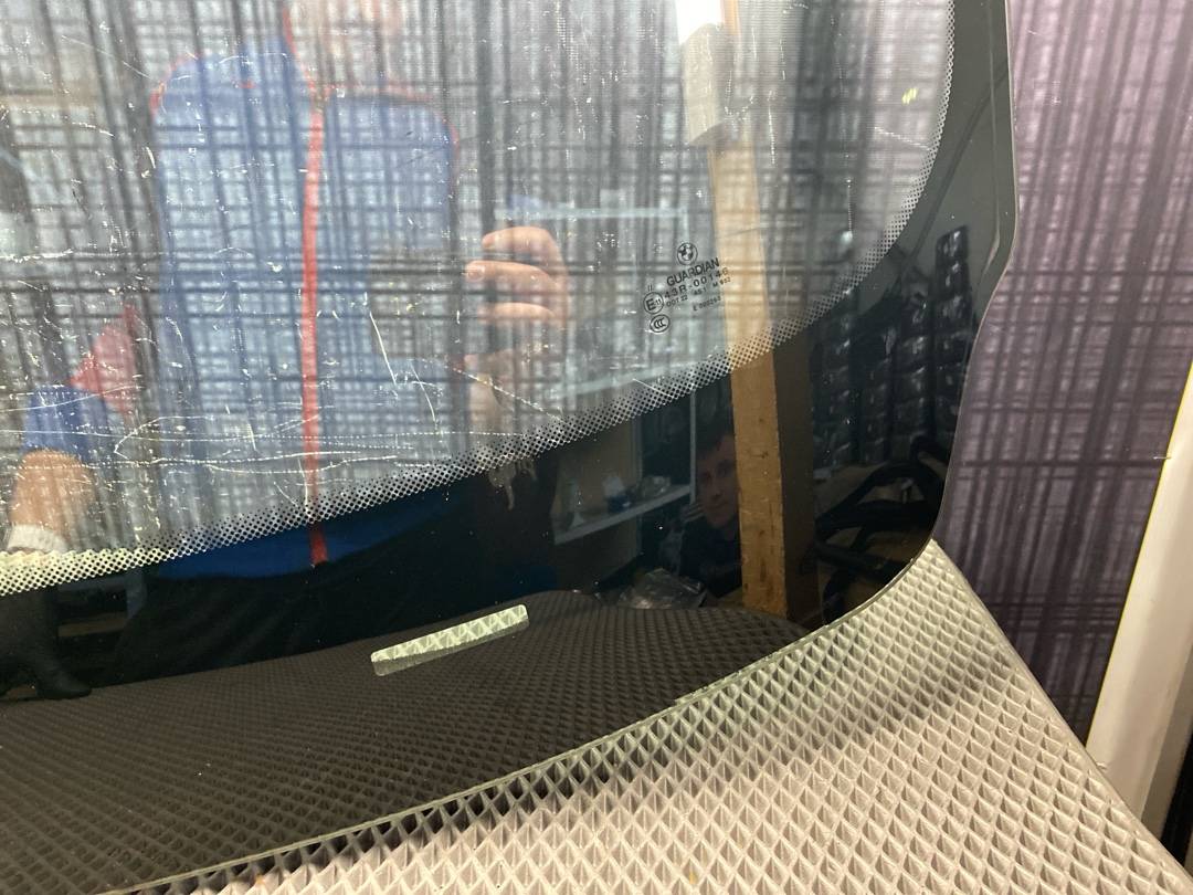 Стекло лобовое, 7392 рублей, Красноярск