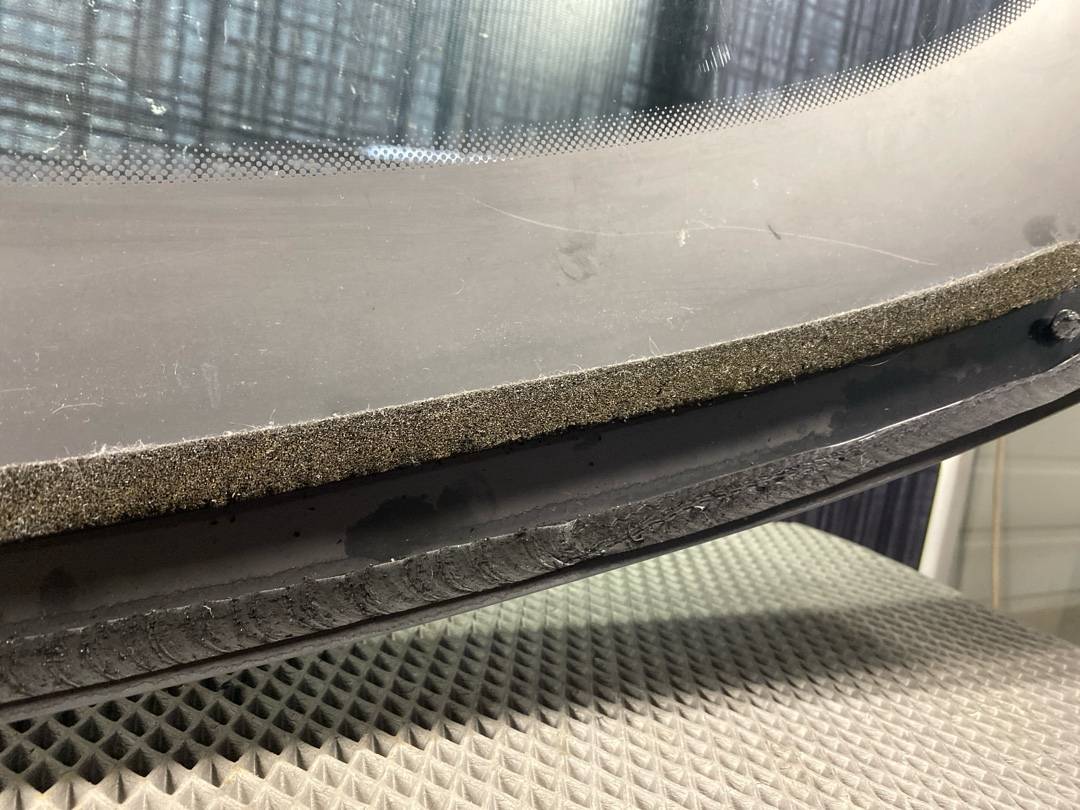 Стекло лобовое, 7392 рублей, Красноярск