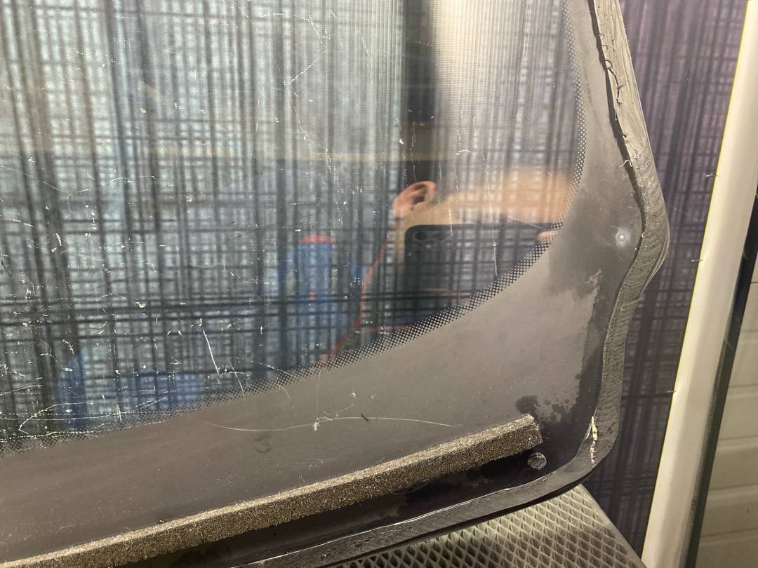 Стекло лобовое, 7392 рублей, Красноярск