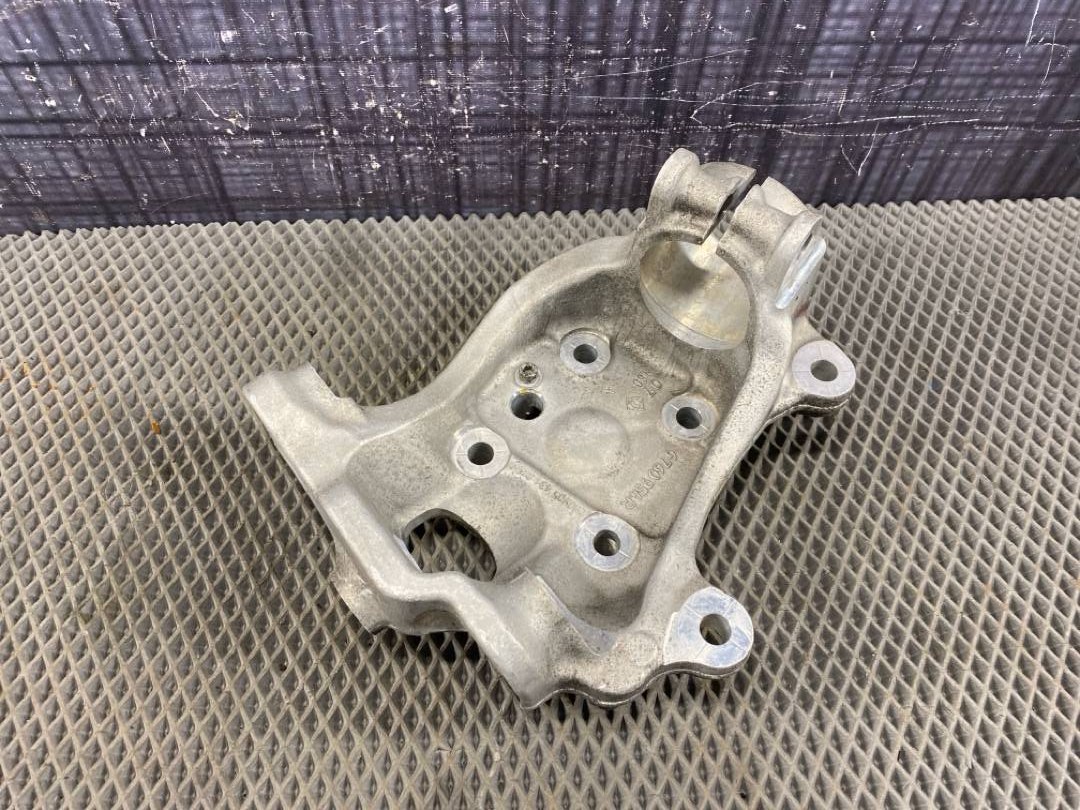 Поворотный кулак, 1956 рублей, Красноярск