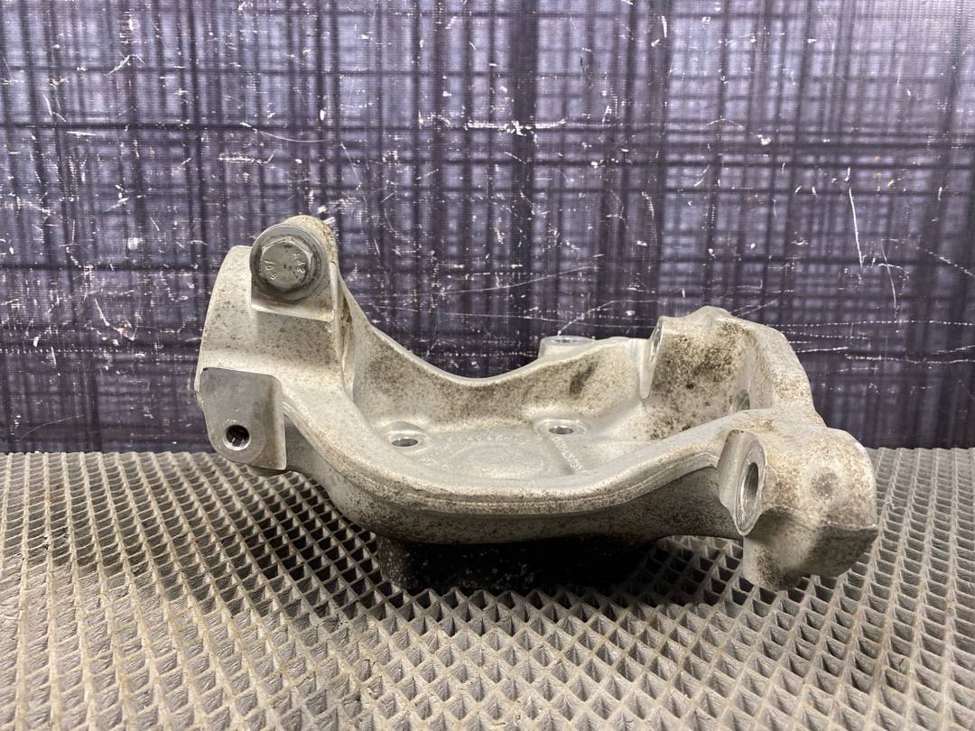 Поворотный кулак, 1956 рублей, Красноярск