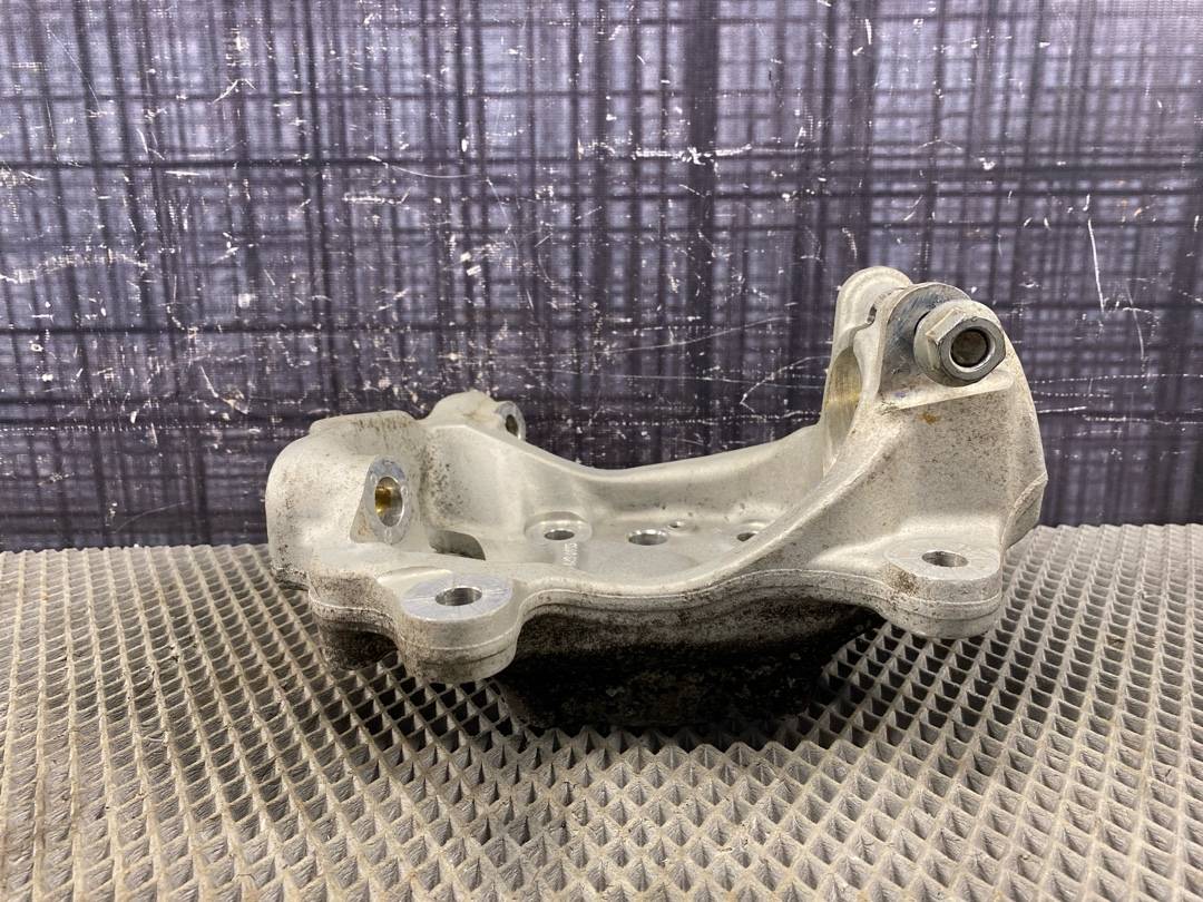 Поворотный кулак, 1956 рублей, Красноярск