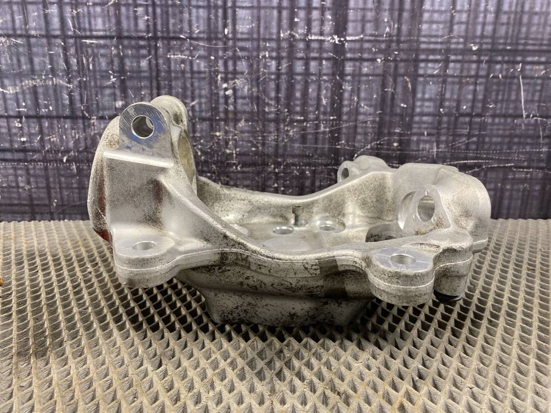 Поворотный кулак, 1956 рублей, Красноярск