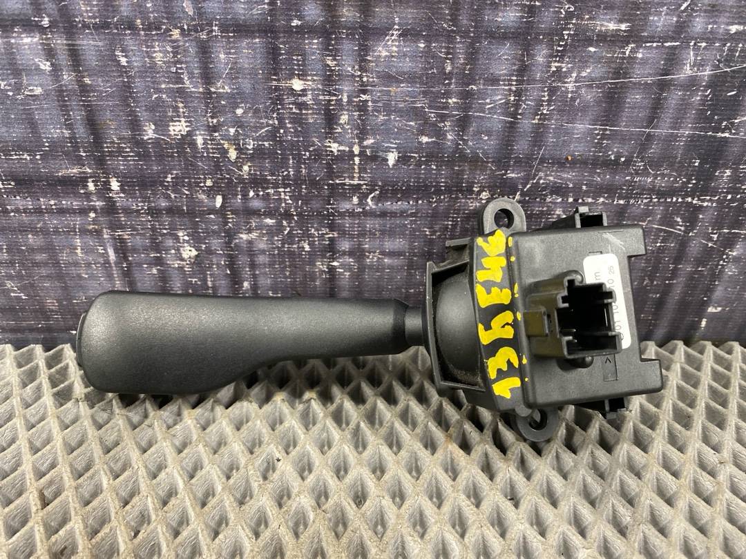 Подрулевой переключатель, 672 рублей, Красноярск