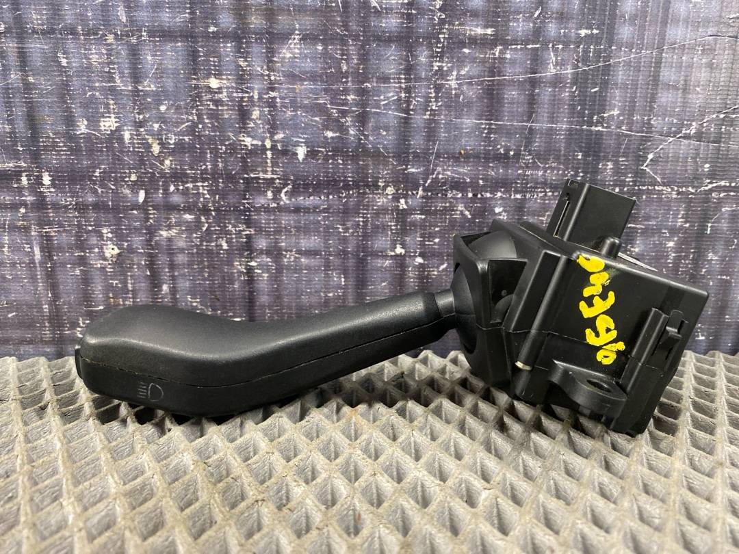 Подрулевой переключатель, 672 рублей, Красноярск