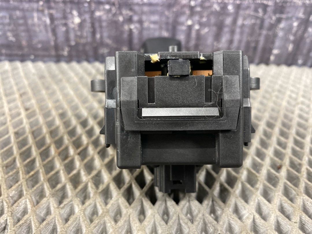 Подрулевой переключатель, 672 рублей, Красноярск